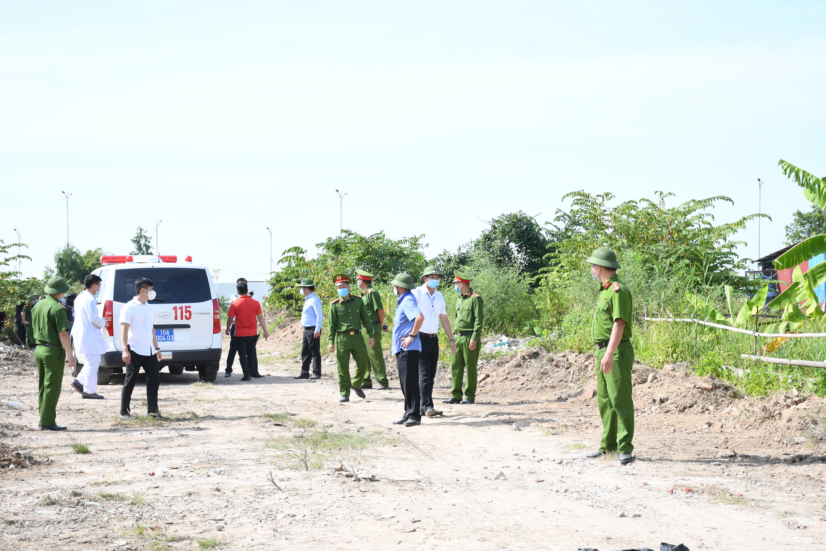 Tổ chức cưỡng chế tại khu đất 9,2ha phường Thành Tô: Đến 18h ngày 21-6, hơn 80% công trình vi phạm được tháo dỡ